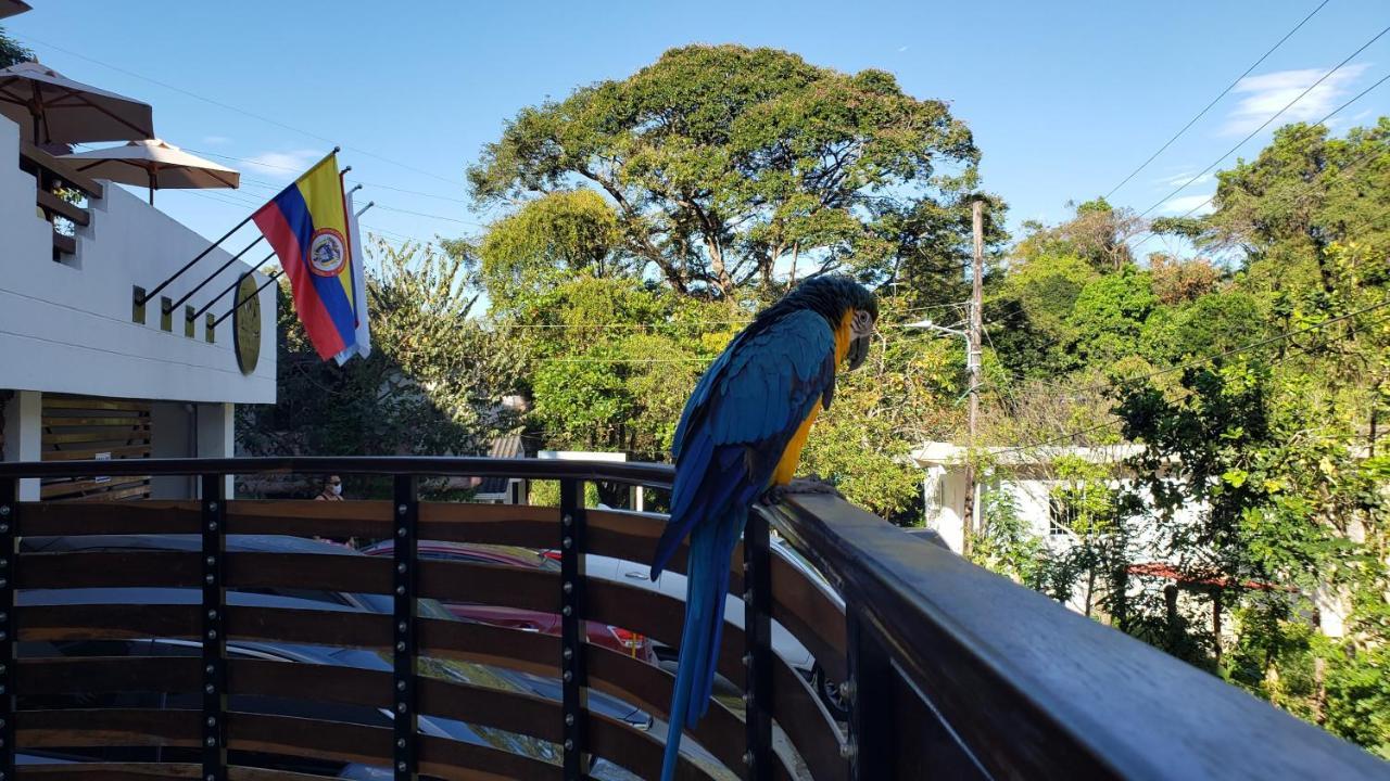 Hotel On The Rock ミンカ エクステリア 写真